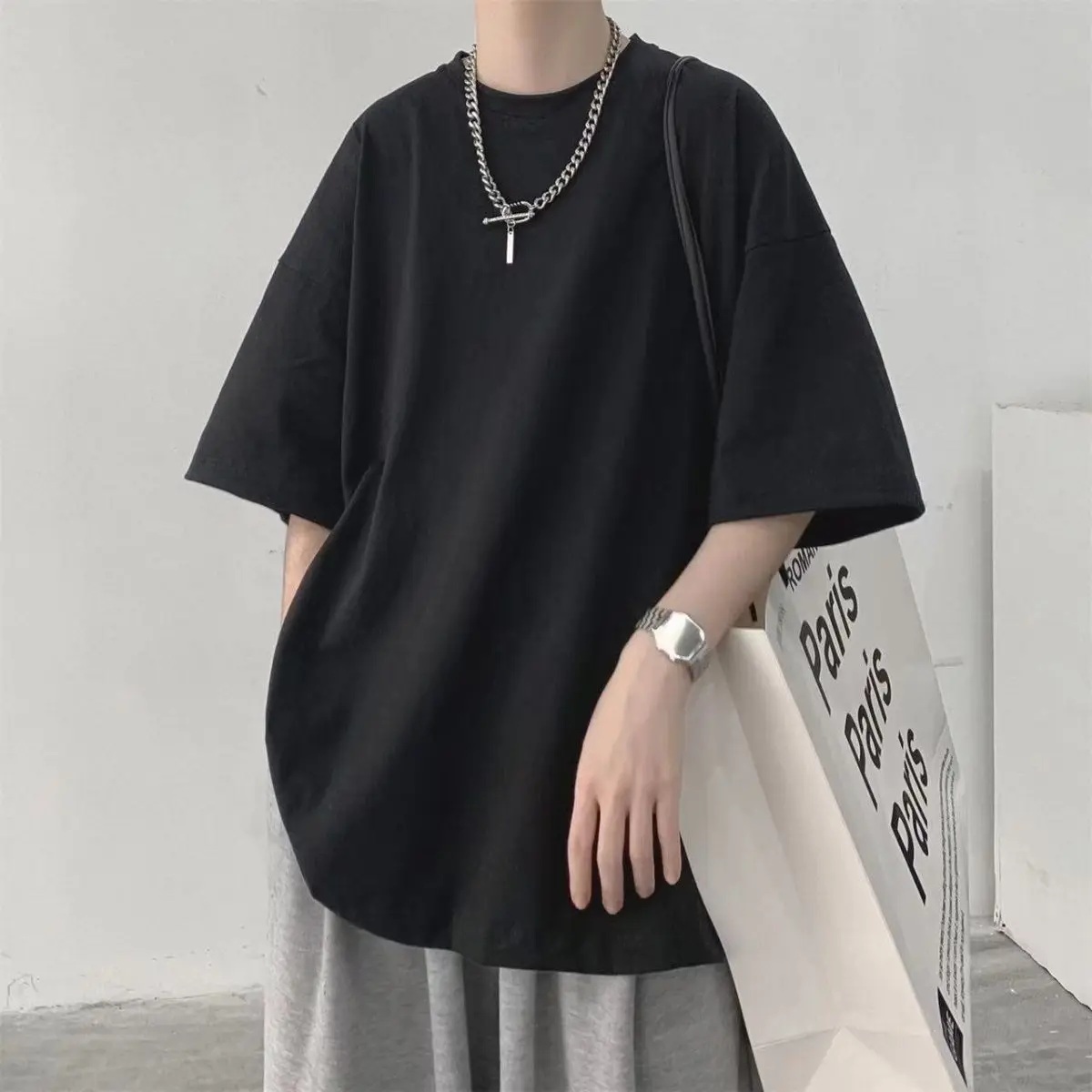 Pure Cotton Summer Solid Color Round Neck T-shirt for Men Half Sleeved Trend Loose and Simple Versatile Couple Outfit New Style
Pure Cotton Summer Solid Color Round Neck T-shirt for Men Half Sleeved Trend Loose and Simple Versatile Couple Outfit New Style