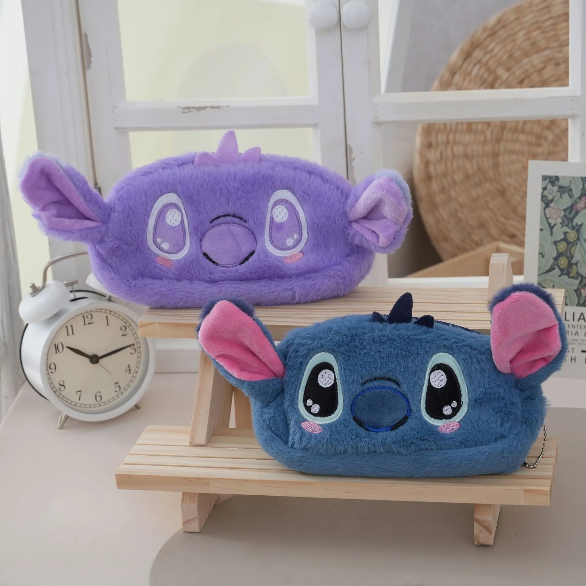 Милый мультяшный пенал с девичьим сердцем, большая вместительная плюшевая студенческая сумка для канцелярских принадлежностей, многофункциональная портативная сумка для подарков для девочек
Милый мультяшный пенал с девичьим сердцем, большая вместительная плюшевая студенческая сумка для канцелярских принадлежностей, многофункциональная портативная сумка для подарков для девочек