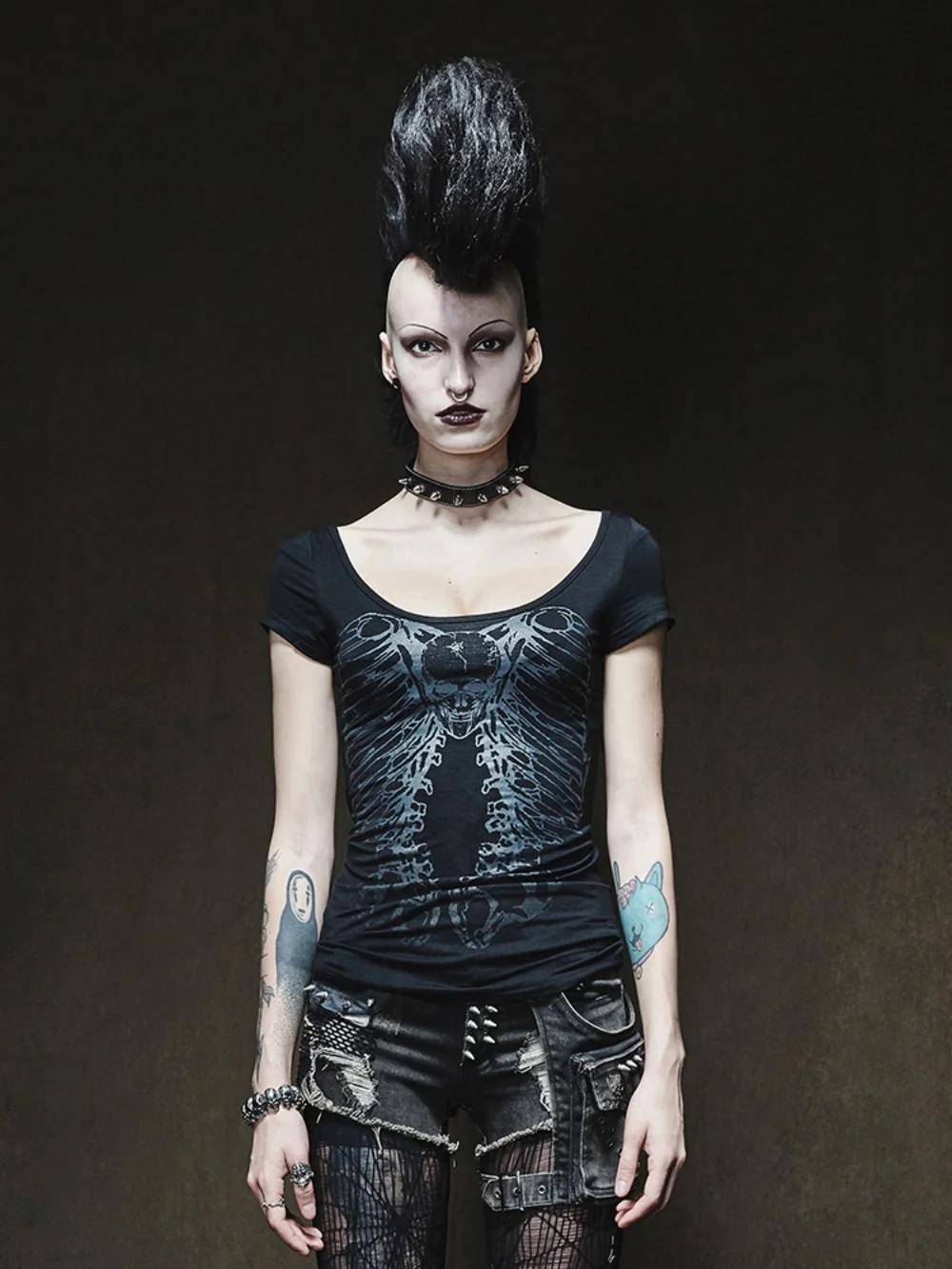 PUNK RAVE Ash Series Punk Women's Rock Metal Skeleton Print Personality T-shirt Hollow Back Short Sleeve round Neck Top
PUNK RAVE Ash Series Punk Women's Rock Metal Skeleton Print Personality T-shirt Hollow Back Short Sleeve round Neck Top