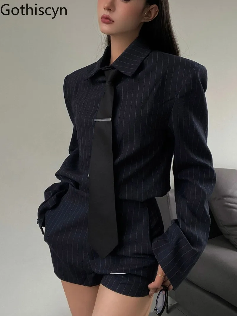 Gothiscyn Commuter Set Women's Autumn Long-sleeved Shirt High Waisted Shorts Two-piece Set Fashion Female Clothes
Gothiscyn Commuter Set Women's Autumn Long-sleeved Shirt High Waisted Shorts Two-piece Set Fashion Female Clothes