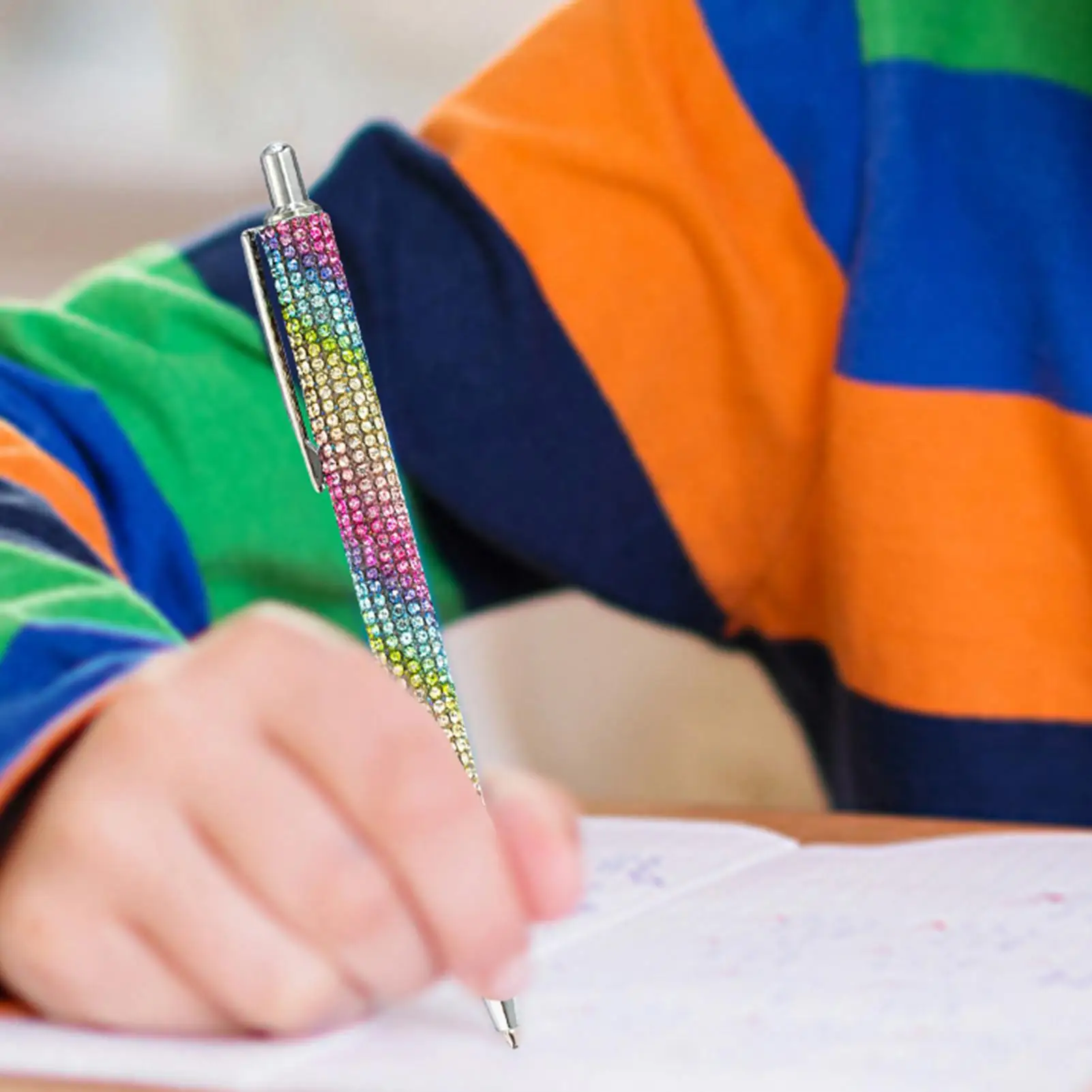 Ручки со стразами и кристаллами, блестящие, выдвижные, с нажимным механизмом, разноцветные шариковые ручки для детей и студентов
Ручки со стразами и кристаллами, блестящие, выдвижные, с нажимным механизмом, разноцветные шариковые ручки для детей и студентов