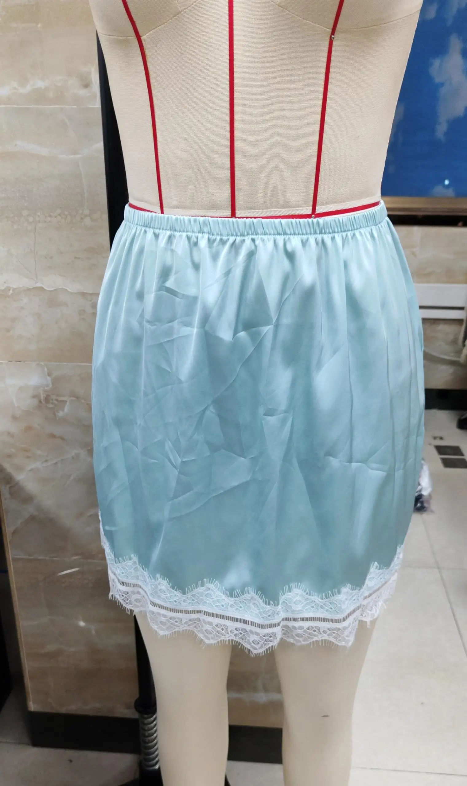 Женская мини-юбка с кружевной отделкой, повседневная свободная посадка, стильная короткая юбка со средней посадкой для повседневной клубной вечеринки и многого другого
Женская мини-юбка с кружевной отделкой, повседневная свободная посадка, стильная короткая юбка со средней посадкой для повседневной клубной вечеринки и многого другого