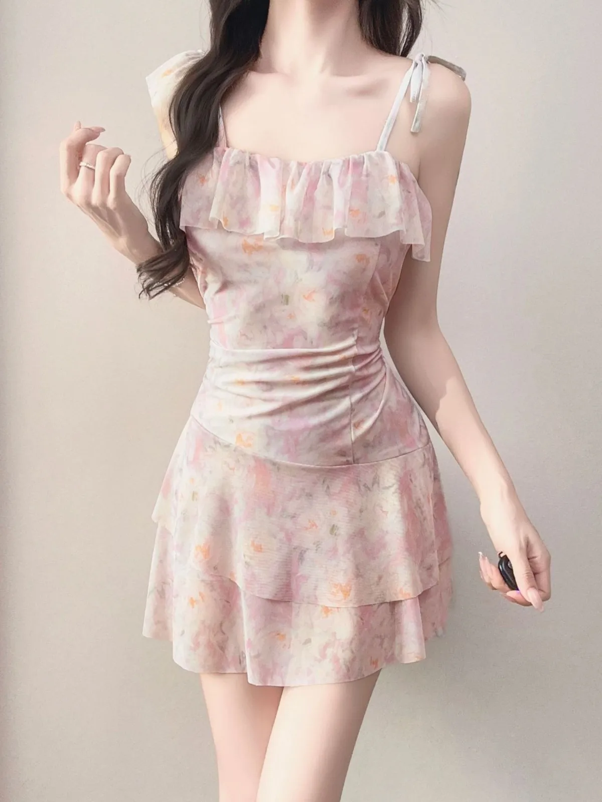 Сексуальный корейский модный купальник с цветочным принтом, цельный, с рюшами, асимметричным кроем, мини-платье, кюлоты, бикини, купальник с подкладкой, бикини
Сексуальный корейский модный купальник с цветочным принтом, цельный, с рюшами, асимметричным кроем, мини-платье, кюлоты, бикини, купальник с подкладкой, бикини