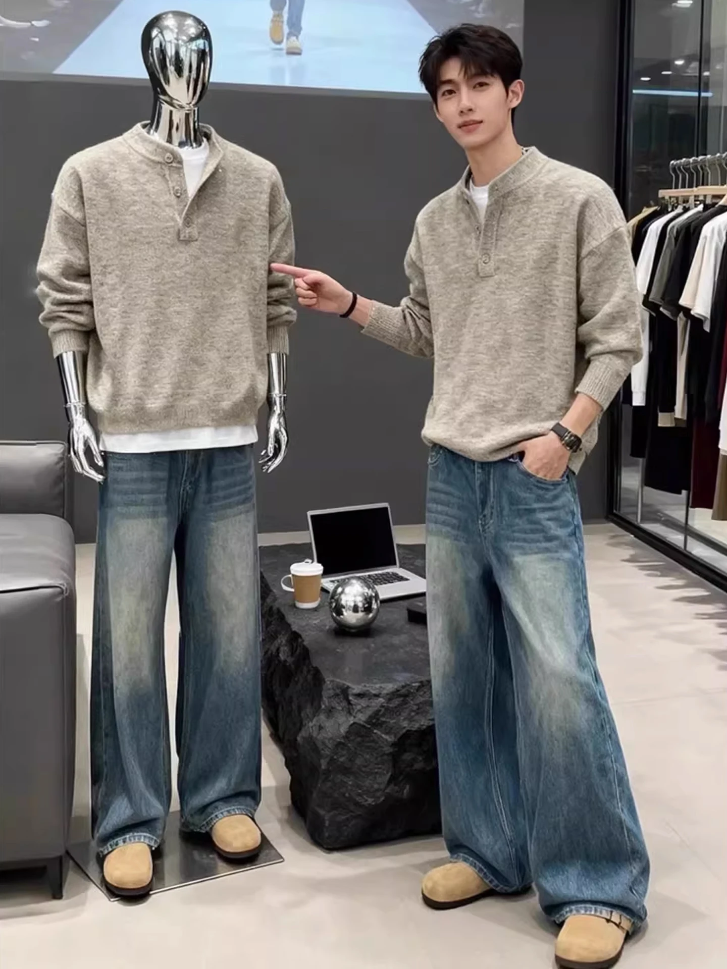 Cleanfit Men's Winter Knitwear Vintage American Collar Base Layer irt Henry Collar Long Sve Soft Comfortable Loose Fit
Cleanfit Men's Winter Knitwear Vintage American Collar Base Layer irt Henry Collar Long Sve Soft Comfortable Loose Fit