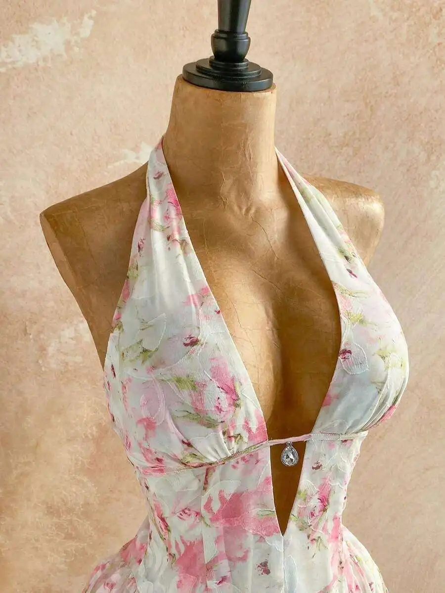 Womens Floral Halter Neck Deep V-Neck A-Line Mini Dress Boho Style
Womens Floral Halter Neck Deep V-Neck A-Line Mini Dress Boho Style