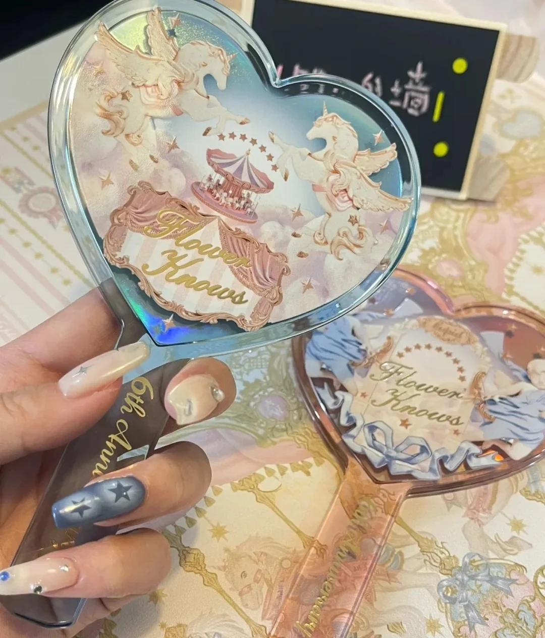 FLOWER KNOWS 6th Anniversary Limited Love Collection Hand Sticker Mirror Fairy Cute Mirror Tool
FLOWER KNOWS 6th Anniversary Limited Love Collection Hand Sticker Mirror Fairy Cute Mirror Tool