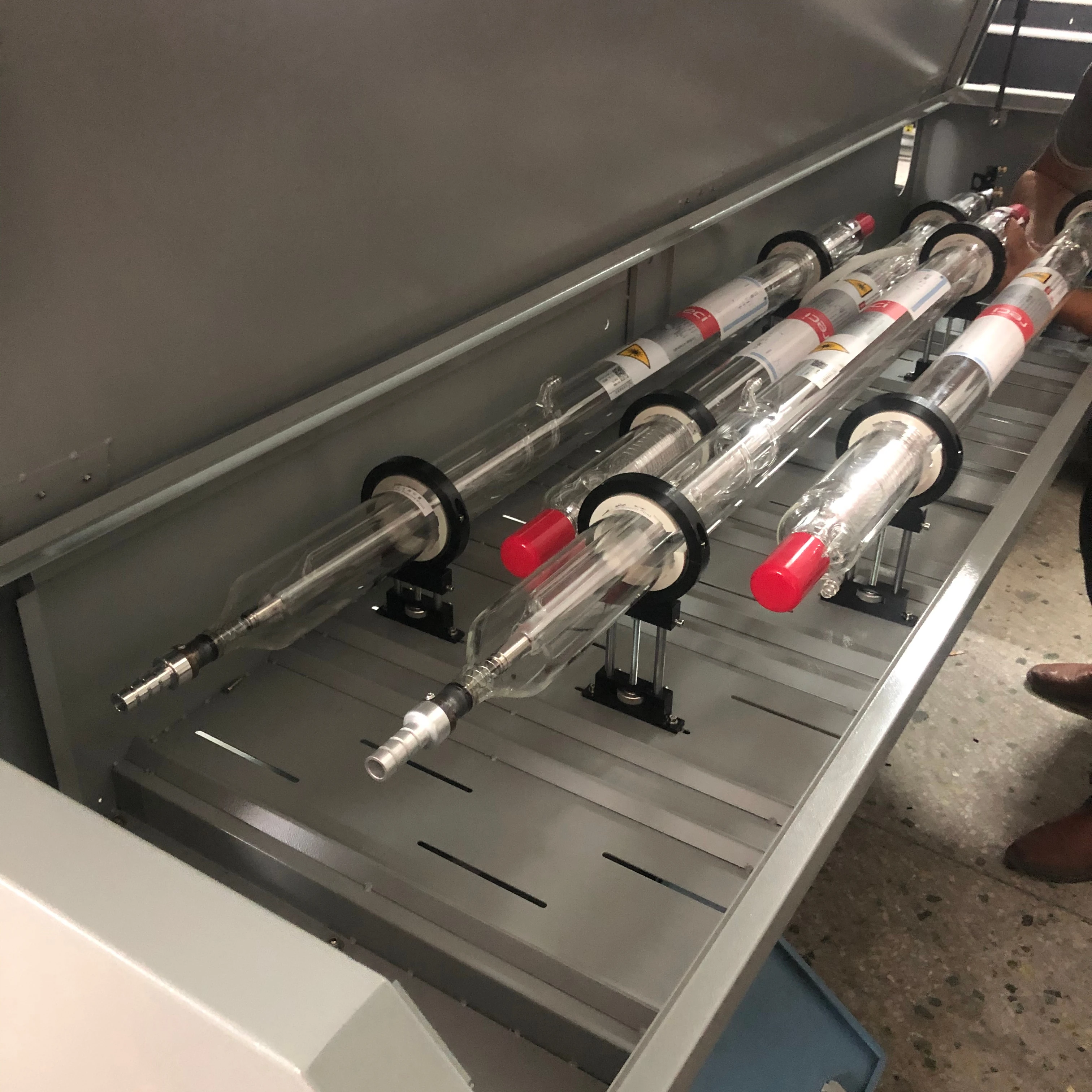 RECI W4 100W-130W Laser Tube For CO2 Lasers
RECI W4 100W-130W Laser Tube For CO2 Lasers