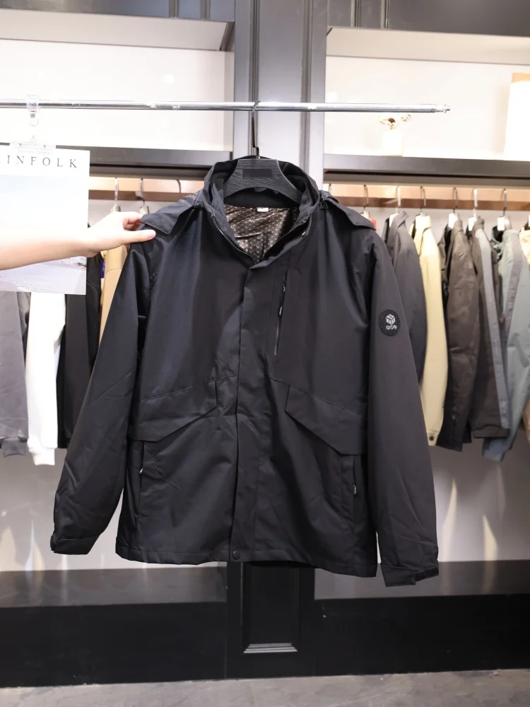 ex Tee-in-One Detachable Inner Windproof Waterproof Outdoor Jaet Hiking Coat for Couples Winter Season Polyest...
ex Tee-in-One Detachable Inner Windproof Waterproof Outdoor Jaet Hiking Coat for Couples Winter Season Polyest...