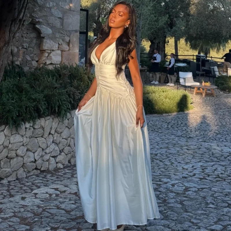 Women Satin Deep V Neck Sleeveless Dress Elegant Ruched Waist A-line Flowy Midi Dress For Wedding Guest Cocktail Party Vacation
Women Satin Deep V Neck Sleeveless Dress Elegant Ruched Waist A-line Flowy Midi Dress For Wedding Guest Cocktail Party Vacation