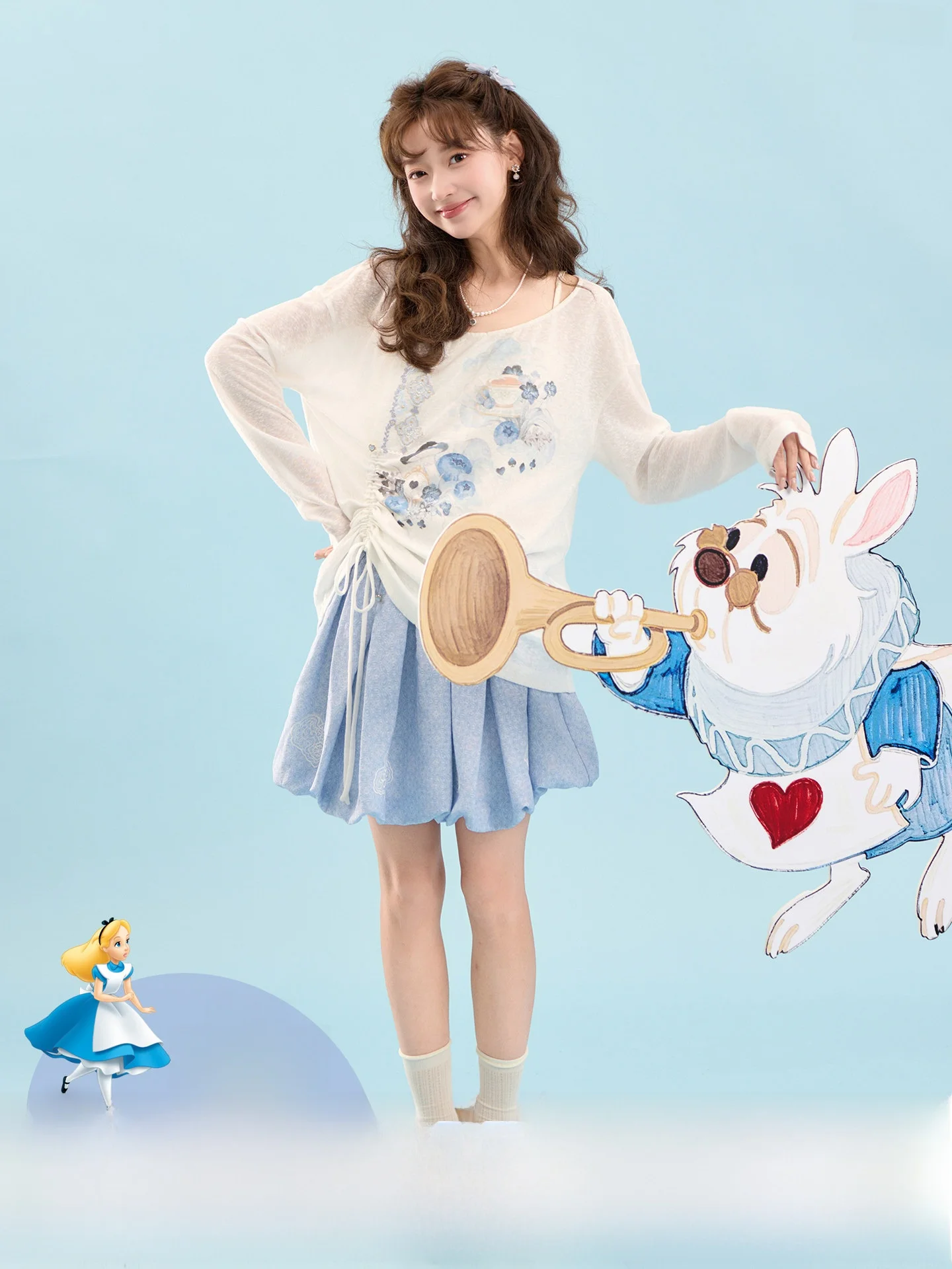 Alice in Wonderland Afternoon Tea Floral Print T-Shirt And Short Skirt Set Women's Traditional Chinese Style Top Bottoms
Alice in Wonderland Afternoon Tea Floral Print T-Shirt And Short Skirt Set Women's Traditional Chinese Style Top Bottoms