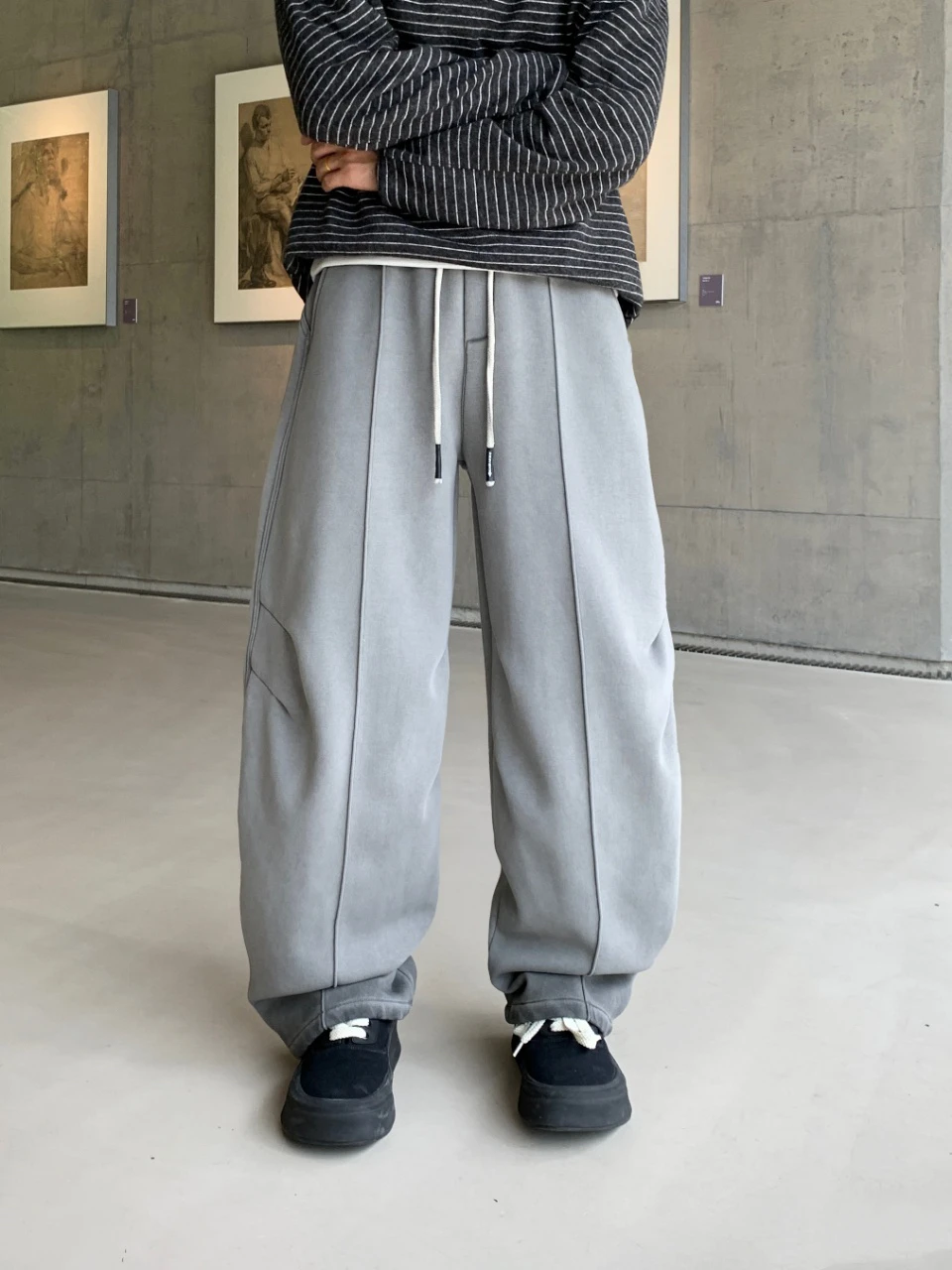 Vintage Dyed Fce Lined Thi Wide Leg Casual Pants Men's Autumn Winter American Sle Loose Fit Knife Trousers
Vintage Dyed Fce Lined Thi Wide Leg Casual Pants Men's Autumn Winter American Sle Loose Fit Knife Trousers