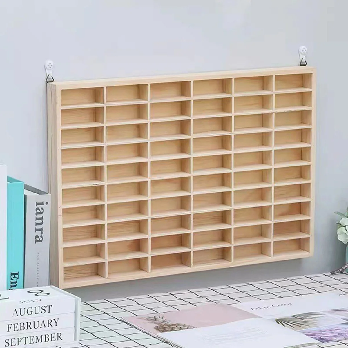 Natural Wood 1 64 Scale Diecast Car Display Shelf Wall Mounted Toy Car Storage Organizer with 2pcs White Non Marking Hooks
Natural Wood 1 64 Scale Diecast Car Display Shelf Wall Mounted Toy Car Storage Organizer with 2pcs White Non Marking Hooks