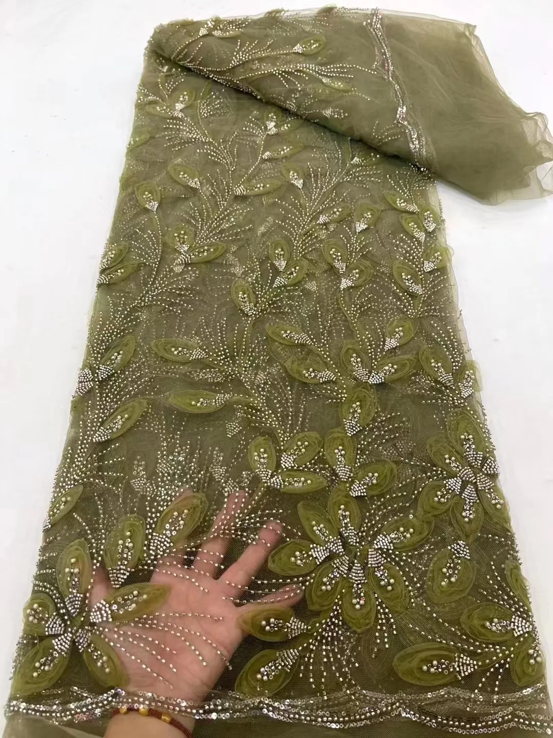 High Quality Fashion African Tulle Embroidery 3D Flower Lace Fabric With Beads For Wedding Dress Party Sewing
High Quality Fashion African Tulle Embroidery 3D Flower Lace Fabric With Beads For Wedding Dress Party Sewing
