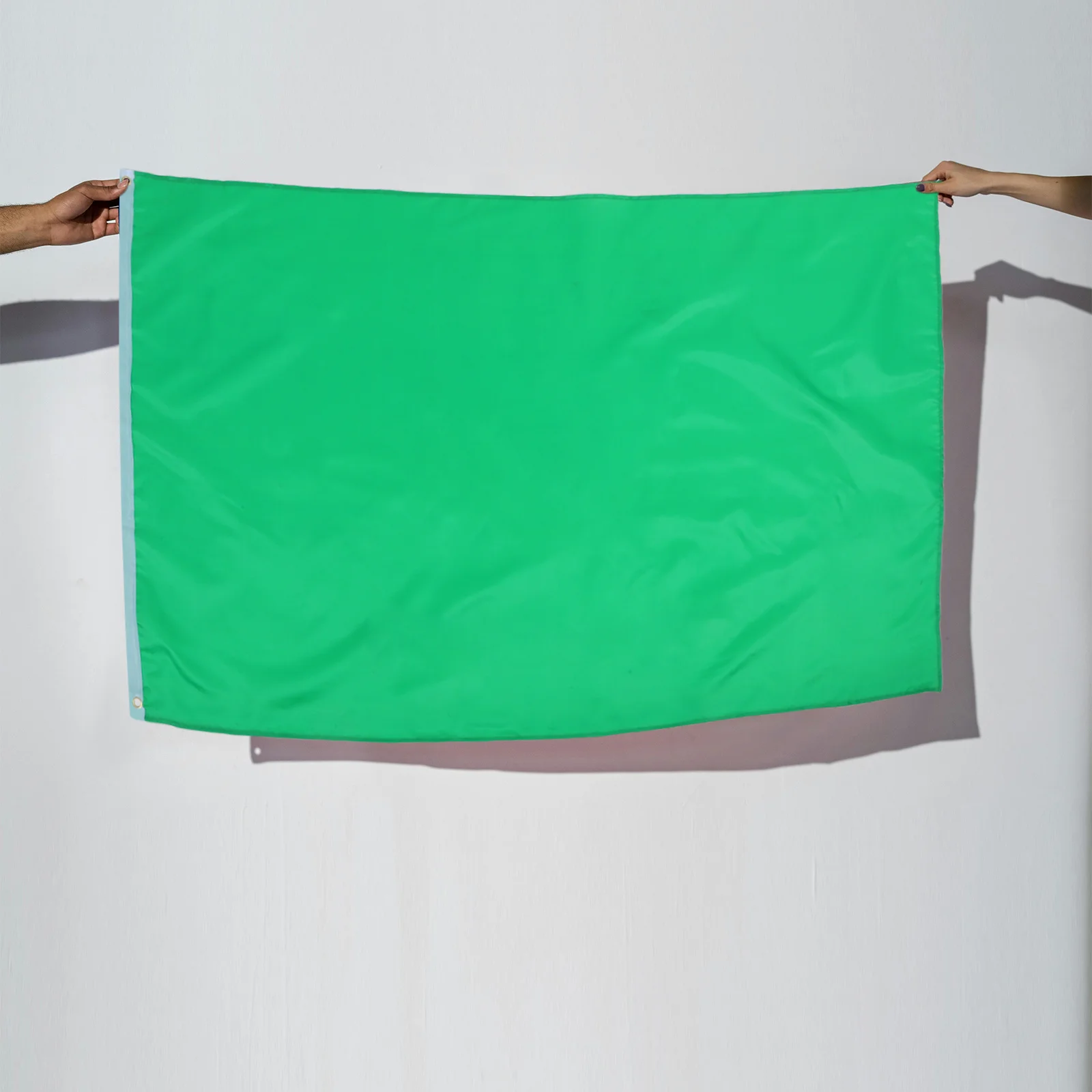 2Pcs Plain Decorative Flags 150x90cm Fade Resistant Solid Color Polyester Hand Flags on Stick for Party Use
2Pcs Plain Decorative Flags 150x90cm Fade Resistant Solid Color Polyester Hand Flags on Stick for Party Use