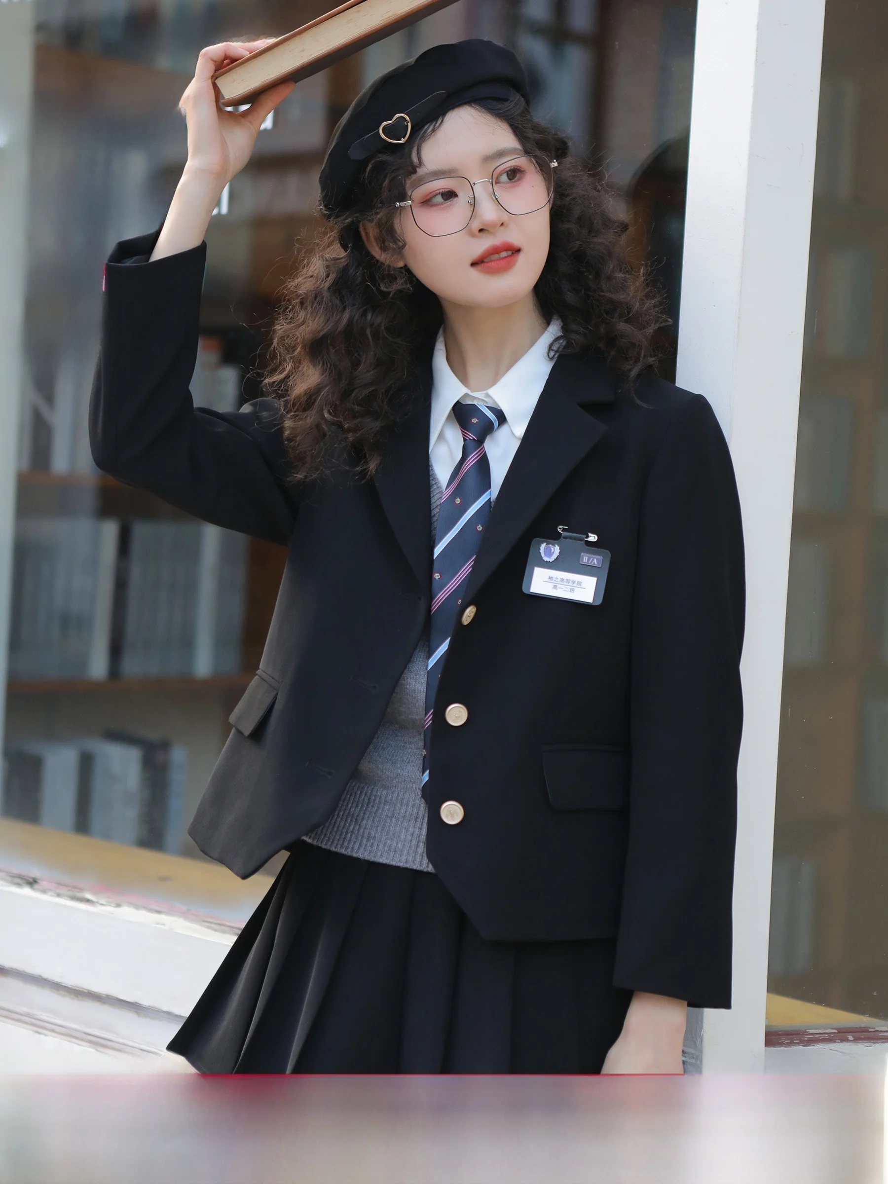 Lingjiu 2025 весна осень колледж Sle ature корейский драматический антивозрастной комплект костюм пальто плиссированная юбка комплект из двух предметов Sweet Sle
Lingjiu 2025 весна осень колледж Sle ature корейский драматический антивозрастной комплект костюм пальто плиссированная юбка комплект из двух предметов Sweet Sle