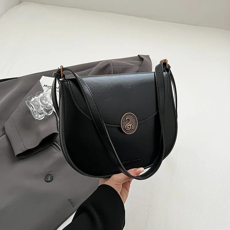 New Female Mini Matte cowhide leather Crossbody Bag Fashionable Versatile Shoulder Shell Handbag Lady Casual Phone Bag
New Female Mini Matte cowhide leather Crossbody Bag Fashionable Versatile Shoulder Shell Handbag Lady Casual Phone Bag