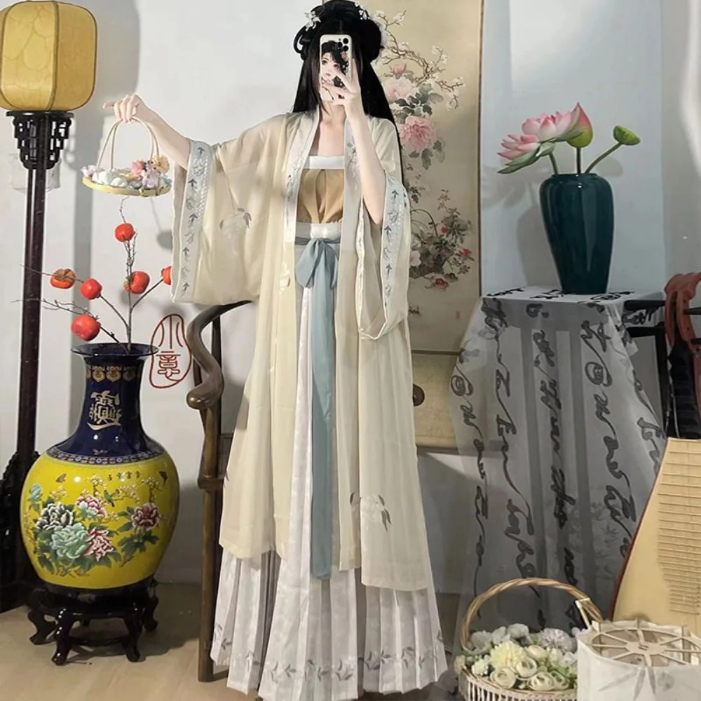  Комплект Hanfu Dynasty Song - женская плиссированная юбка с вышивкой Changgan Temple Hanfu на талии, повседневная одежда, подлинный китайский костюм
Комплект Hanfu Dynasty Song - женская плиссированная юбка с вышивкой Changgan Temple Hanfu на талии, повседневная одежда, подлинный китайский костюм