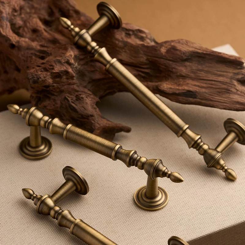 Classical French Brass Kitchen Wardrobe Door Handle Cabinet Drawer Knobs Retro High End Hardware Furniture Bronze Cabinet Pulls
Classical French Brass Kitchen Wardrobe Door Handle Cabinet Drawer Knobs Retro High End Hardware Furniture Bronze Cabinet Pulls