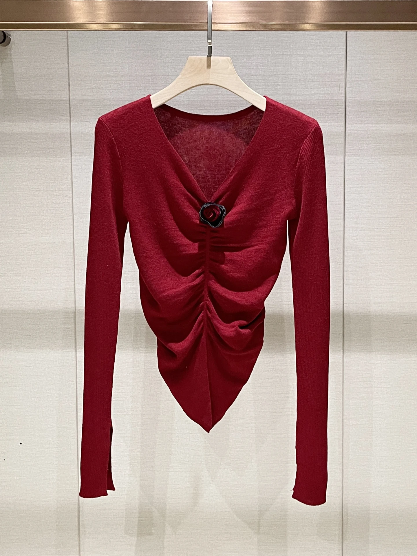 Red Long Sve V-Ne Knitwear Women's Slim Fit Casual Sle Faionable Autumn New Arrival Comfortable Breathable Skin-Frie...
Red Long Sve V-Ne Knitwear Women's Slim Fit Casual Sle Faionable Autumn New Arrival Comfortable Breathable Skin-Frie...