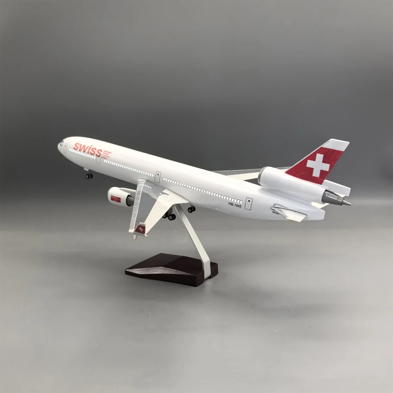 Swiss Airways MD11 47cm Model Airplanes Diecast Resin Scale Plane Assembly With Lights And Stand Aviation Model Toys Hobby Gifts
Swiss Airways MD11 47cm Model Airplanes Diecast Resin Scale Plane Assembly With Lights And Stand Aviation Model Toys Hobby Gifts
