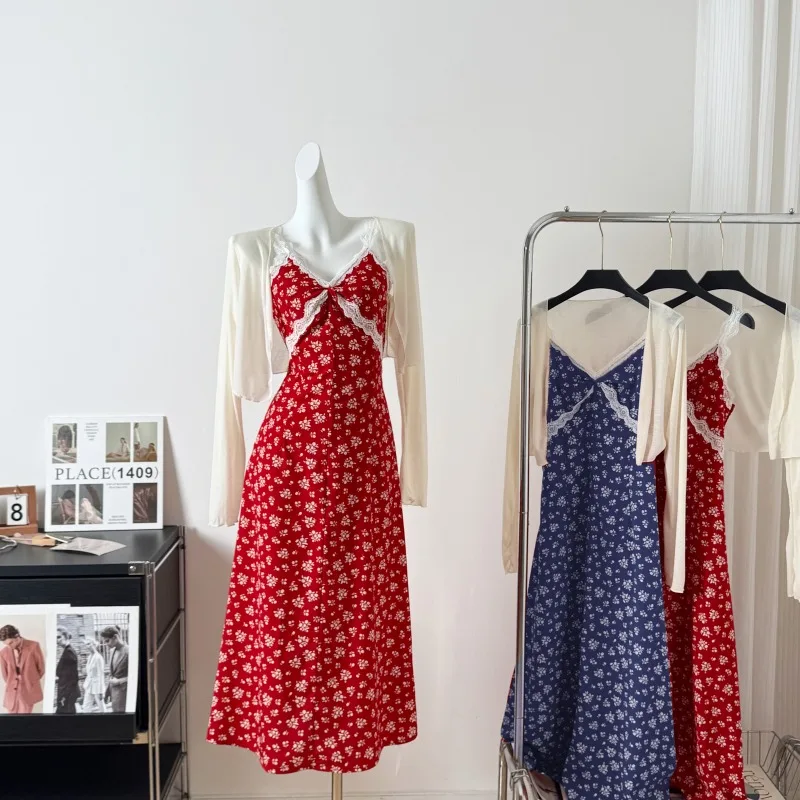 Elegant Retro Floral Lace Splicing Strap Dress 2025 Summer Slim Waist-hugging Long Dress with Cover-up Cardigan Female Clothes
Elegant Retro Floral Lace Splicing Strap Dress 2025 Summer Slim Waist-hugging Long Dress with Cover-up Cardigan Female Clothes