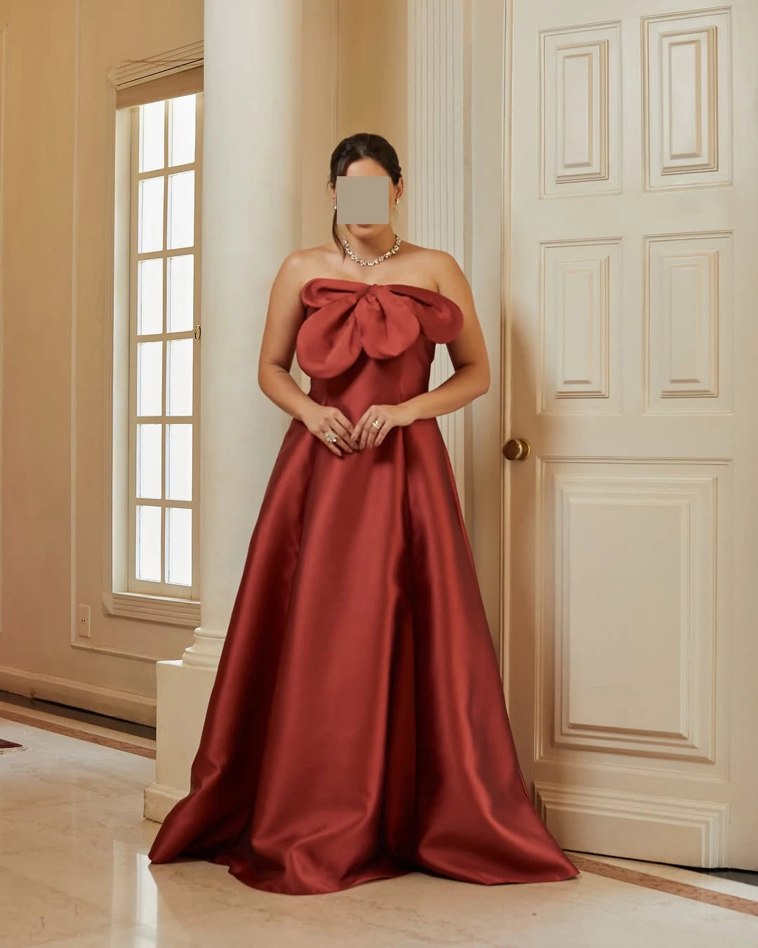 QR Customized Elegant Women Evening Dresses A-line Strapless Big Bow Zipper Prom Floor Length Satin Party Luxury Dresses
QR Customized Elegant Women Evening Dresses A-line Strapless Big Bow Zipper Prom Floor Length Satin Party Luxury Dresses