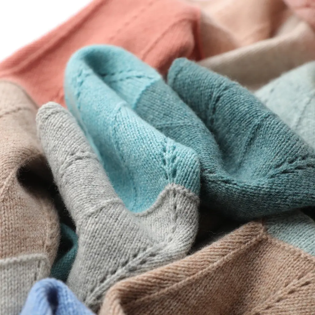 Women's V-neck Woolen Sweater Contrast Color Knitted Pullover Warm Autumn Winter Fashion Women's Clothing Top
Women's V-neck Woolen Sweater Contrast Color Knitted Pullover Warm Autumn Winter Fashion Women's Clothing Top