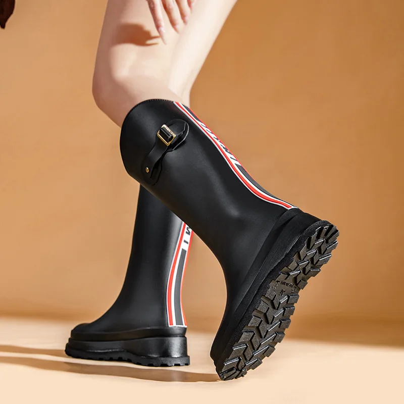 Fashionable high top anti slip rain boots for adults and women, wearing rubber shoes and durable water shoes for all seasons
Fashionable high top anti slip rain boots for adults and women, wearing rubber shoes and durable water shoes for all seasons