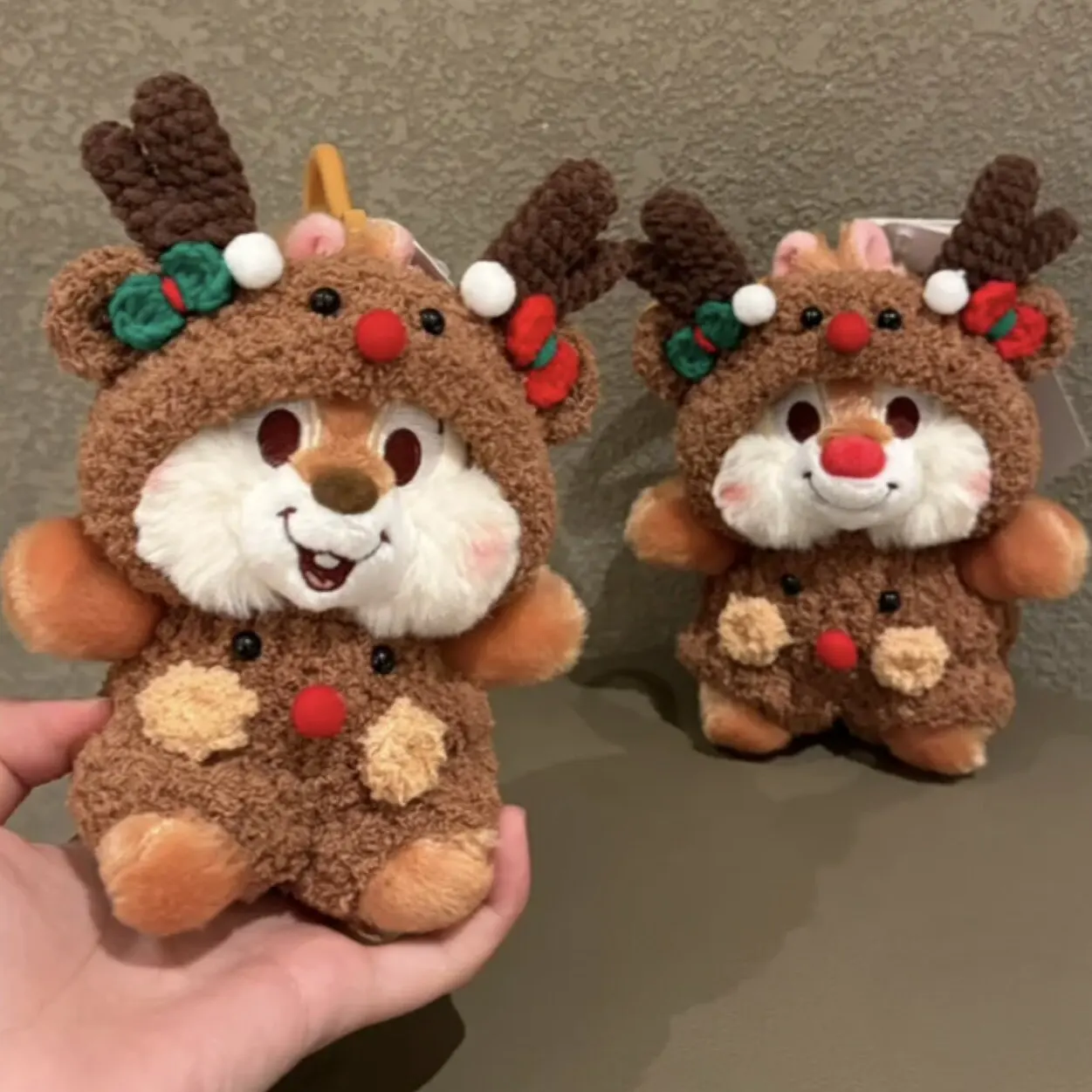 Genuine Disney cute chichtiti christmas elk plush pendant brown cartoon bag pendant doll christmas gift Bag charm
Genuine Disney cute chichtiti christmas elk plush pendant brown cartoon bag pendant doll christmas gift Bag charm