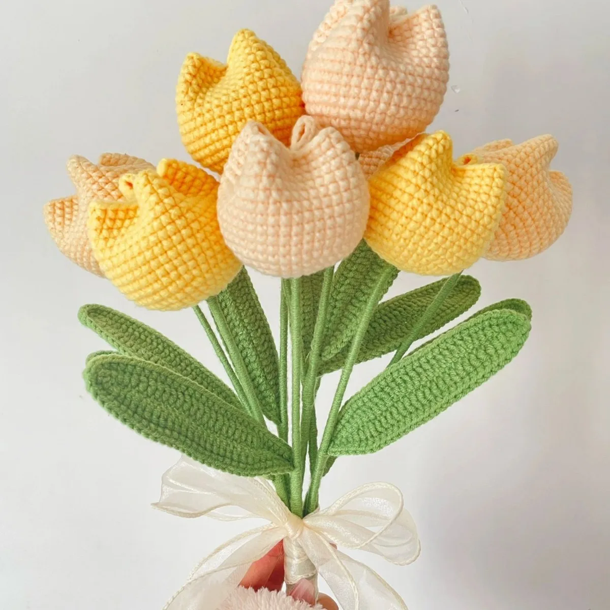 Hand-woven chubby tulip finished simulation flower wool bouquet Qixi Festival Valentine's Day Teachers' Day gift
Hand-woven chubby tulip finished simulation flower wool bouquet Qixi Festival Valentine's Day Teachers' Day gift