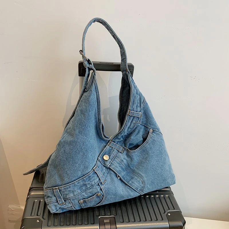 Casual Denim Bag Women Moto Style Jeans Shoulder Bag leisure Large Capacity Canvas Messenger Bag Female Underarm Shopping Bag
Casual Denim Bag Women Moto Style Jeans Shoulder Bag leisure Large Capacity Canvas Messenger Bag Female Underarm Shopping Bag