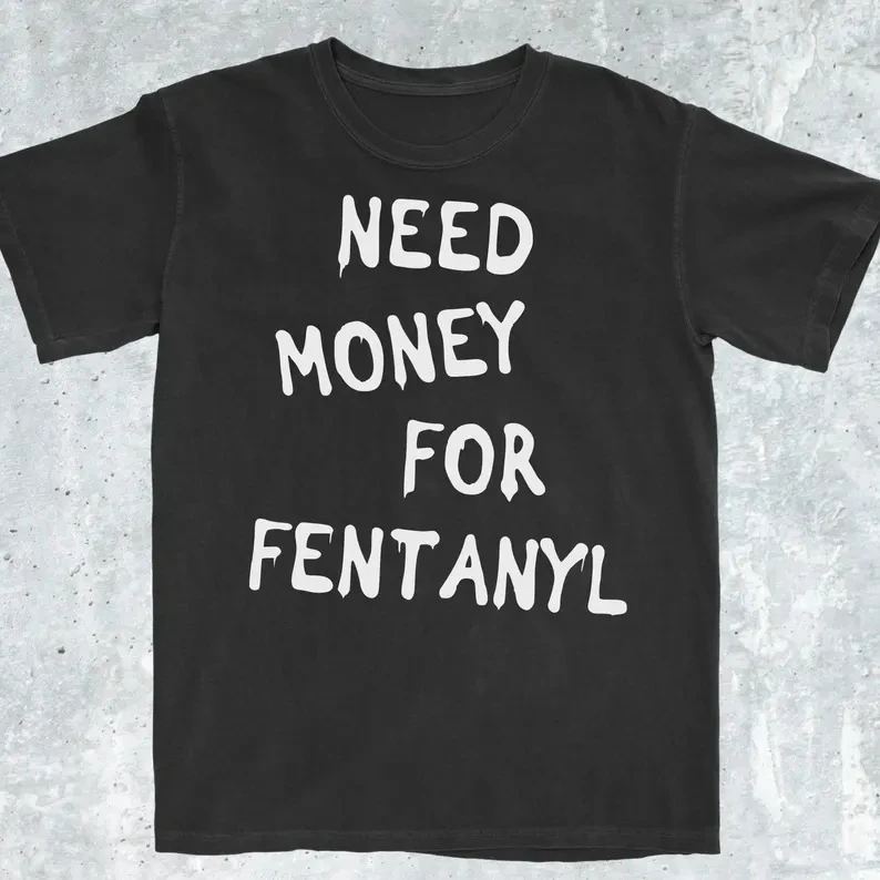 I Need Money To Buy Funny Emoji Graphic Print T-shirt, A Fashionable, Casual and High-quality Round-neck Men's T-shirt
I Need Money To Buy Funny Emoji Graphic Print T-shirt, A Fashionable, Casual and High-quality Round-neck Men's T-shirt