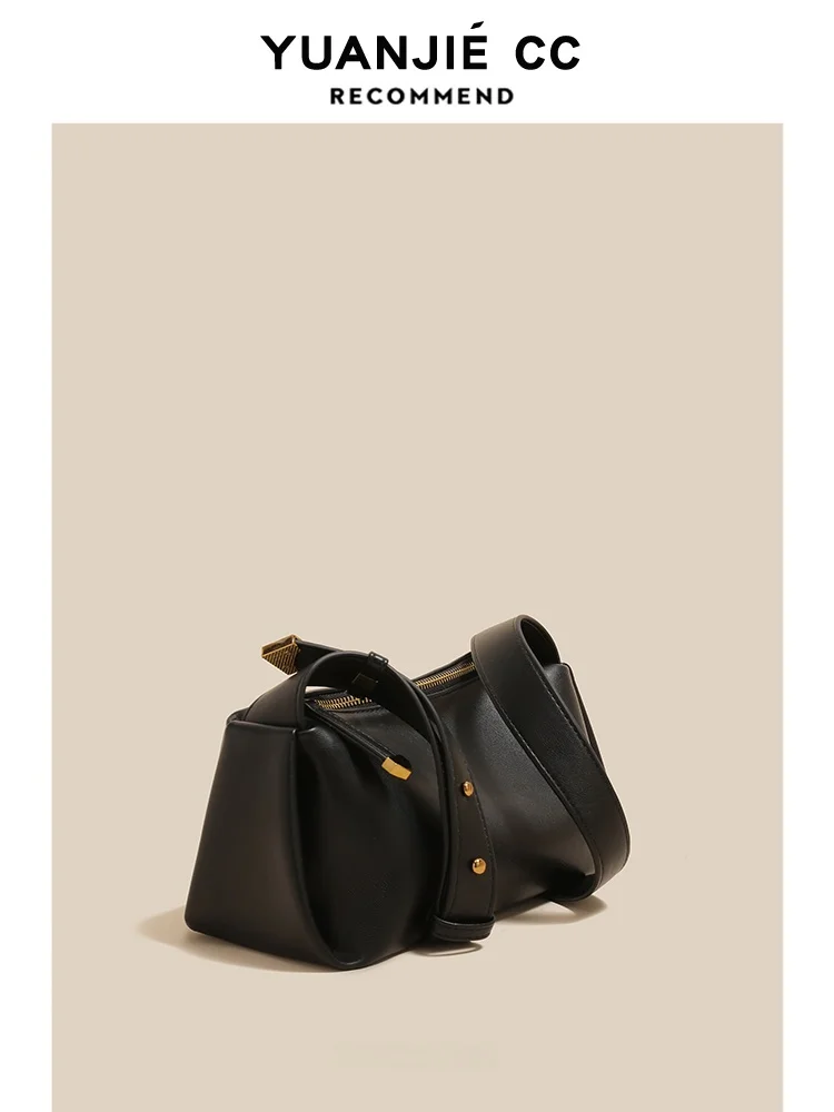 Casual Leather Crossbody Bag for Women Lazy Style Soft Leather Versatile Small Bag Fashionable Belt Buckle Design Cloud Shape
Casual Leather Crossbody Bag for Women Lazy Style Soft Leather Versatile Small Bag Fashionable Belt Buckle Design Cloud Shape