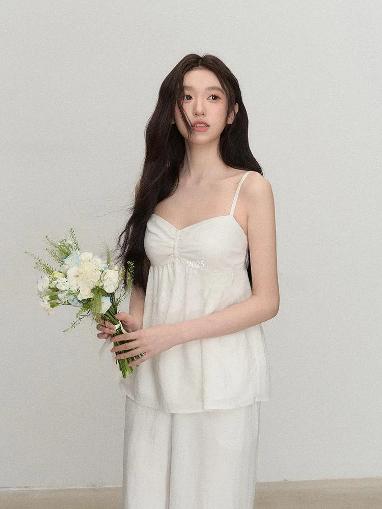 OIOI E Linen Fabric Summer White Flower Strap Women's Slim Fit Svel Versatile Top French Sle Banded ter Ne Vest
OIOI E Linen Fabric Summer White Flower Strap Women's Slim Fit Svel Versatile Top French Sle Banded ter Ne Vest