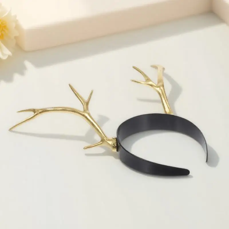 Golden Artificial Antler Headband Cosplay Hair Band Performance Hair Hoop Deer Horn Party Headwear for Halloween
Golden Artificial Antler Headband Cosplay Hair Band Performance Hair Hoop Deer Horn Party Headwear for Halloween