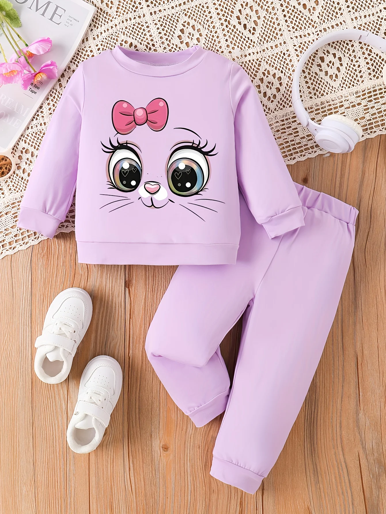 Spring Baby Girls Clothes Set Kid Sweet Cartoon Eyes Printed Sweatshirts Pullover Top and Pants 2 Pieces Suit Children Tracksuit
Spring Baby Girls Clothes Set Kid Sweet Cartoon Eyes Printed Sweatshirts Pullover Top and Pants 2 Pieces Suit Children Tracksuit
