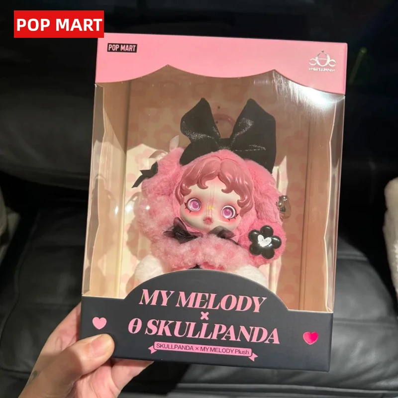 Новая оригинальная серия POPMART Skullpanda × My Melody Kuromi, слепая коробка kawaii, модная виниловая плюшевая подвеска, украшение, загадочная коробка, подарок
Новая оригинальная серия POPMART Skullpanda × My Melody Kuromi, слепая коробка kawaii, модная виниловая плюшевая подвеска, украшение, загадочная коробка, подарок