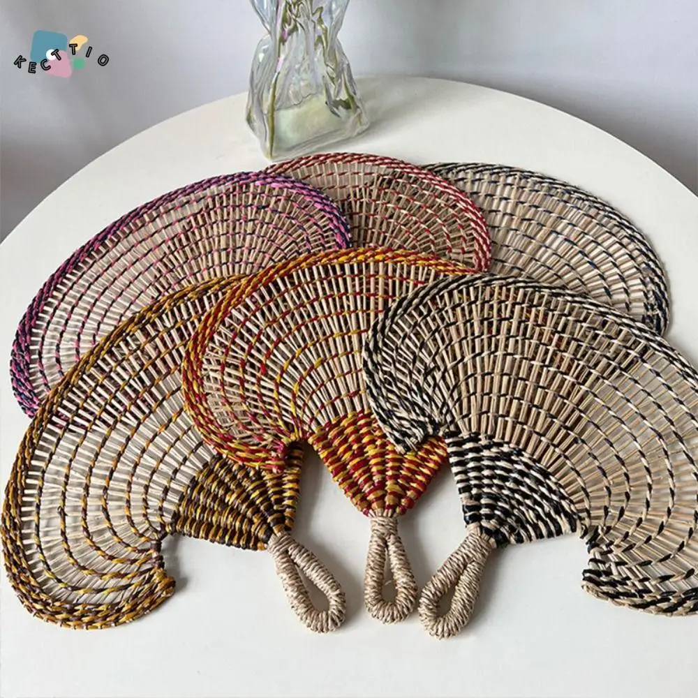 Portable Hand-Woven Handheld Fan Natural Decorative Cattail Fan Old-fashioned Straw Hand-operated Fan Home
Portable Hand-Woven Handheld Fan Natural Decorative Cattail Fan Old-fashioned Straw Hand-operated Fan Home