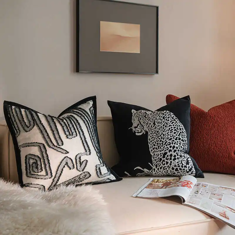 Black Pillows Luxury Leopard Cushion Case Retro Geometric Decorative Pillow Cover For Sofa Chair Home Decorations
Black Pillows Luxury Leopard Cushion Case Retro Geometric Decorative Pillow Cover For Sofa Chair Home Decorations