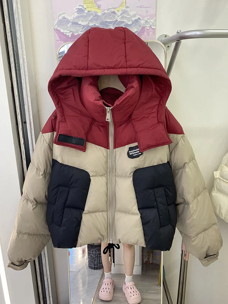 2023 Winter Women Puffer Jackets Loose Short White Duck Down Coats Warm Thicken Contrasting Color Patchwork Bread Parka
2023 Winter Women Puffer Jackets Loose Short White Duck Down Coats Warm Thicken Contrasting Color Patchwork Bread Parka