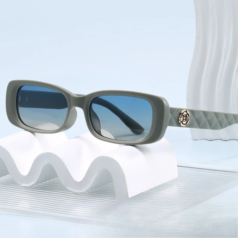 2025 New Small Retro Sunglasses Women, Polarized UV400 Vintage Street Style Cat Eye Vibe
2025 New Small Retro Sunglasses Women, Polarized UV400 Vintage Street Style Cat Eye Vibe