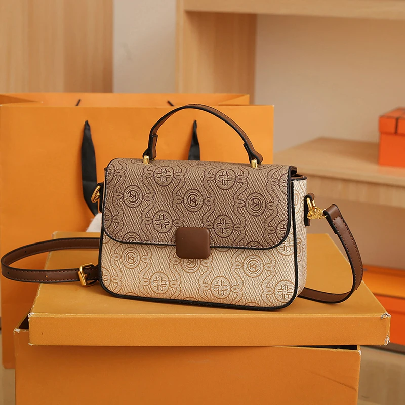 Leather Women's Vintage Handbag Luxury Designer Shoulder Small Square Bag Brand Crossbody Bag Ladies Casual Tote Messenger Bag
Leather Women's Vintage Handbag Luxury Designer Shoulder Small Square Bag Brand Crossbody Bag Ladies Casual Tote Messenger Bag