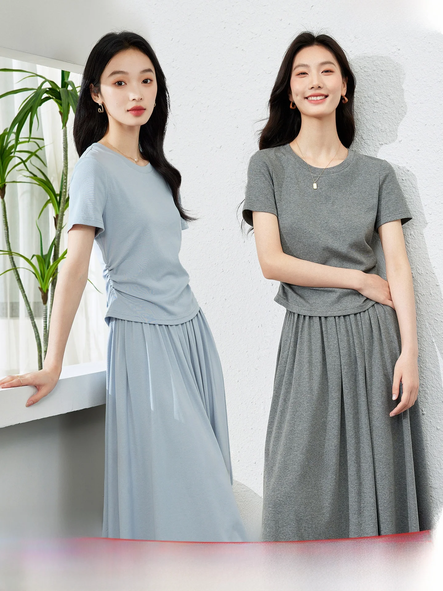 Casual Fashionable T-Shirt Set Dress Women Summer 2026 Slimming Two-Piece Suite Elegant Complete round Neck Short Sleeve
Casual Fashionable T-Shirt Set Dress Women Summer 2026 Slimming Two-Piece Suite Elegant Complete round Neck Short Sleeve