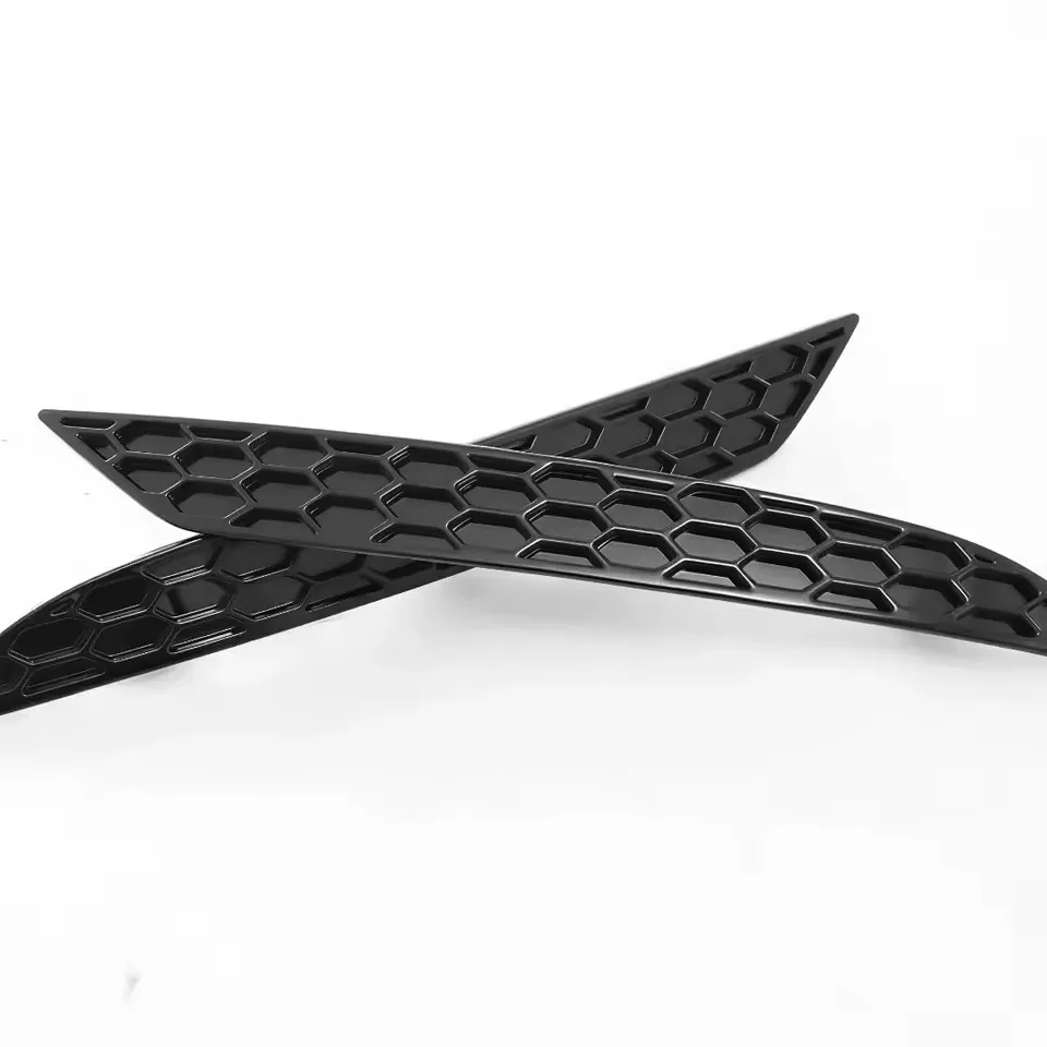 Rear Bumper Reflector Honeycomb Trim Body Kit Styling Accessories Extension for Volkswagen VW Golf MK7 MK7.5 MK7R-Line 2013-2019
Rear Bumper Reflector Honeycomb Trim Body Kit Styling Accessories Extension for Volkswagen VW Golf MK7 MK7.5 MK7R-Line 2013-2019