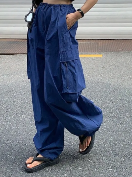 Fashionable Casual Workwear Trousers Wide Leg Pants Loose Fit High Waist Nylon Straight Leg Trousers with Big Pockets for Women
Fashionable Casual Workwear Trousers Wide Leg Pants Loose Fit High Waist Nylon Straight Leg Trousers with Big Pockets for Women
