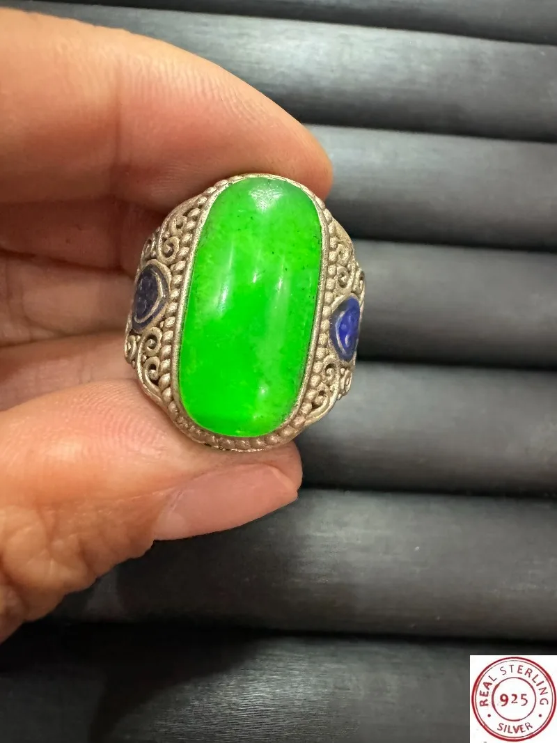 Tibetan Silver Cloisonne Ring, Inlaid Green Star Gemstone, Retro Ethnic Style, Adjustable Open Band, Unisex Vintage Finger
Tibetan Silver Cloisonne Ring, Inlaid Green Star Gemstone, Retro Ethnic Style, Adjustable Open Band, Unisex Vintage Finger
