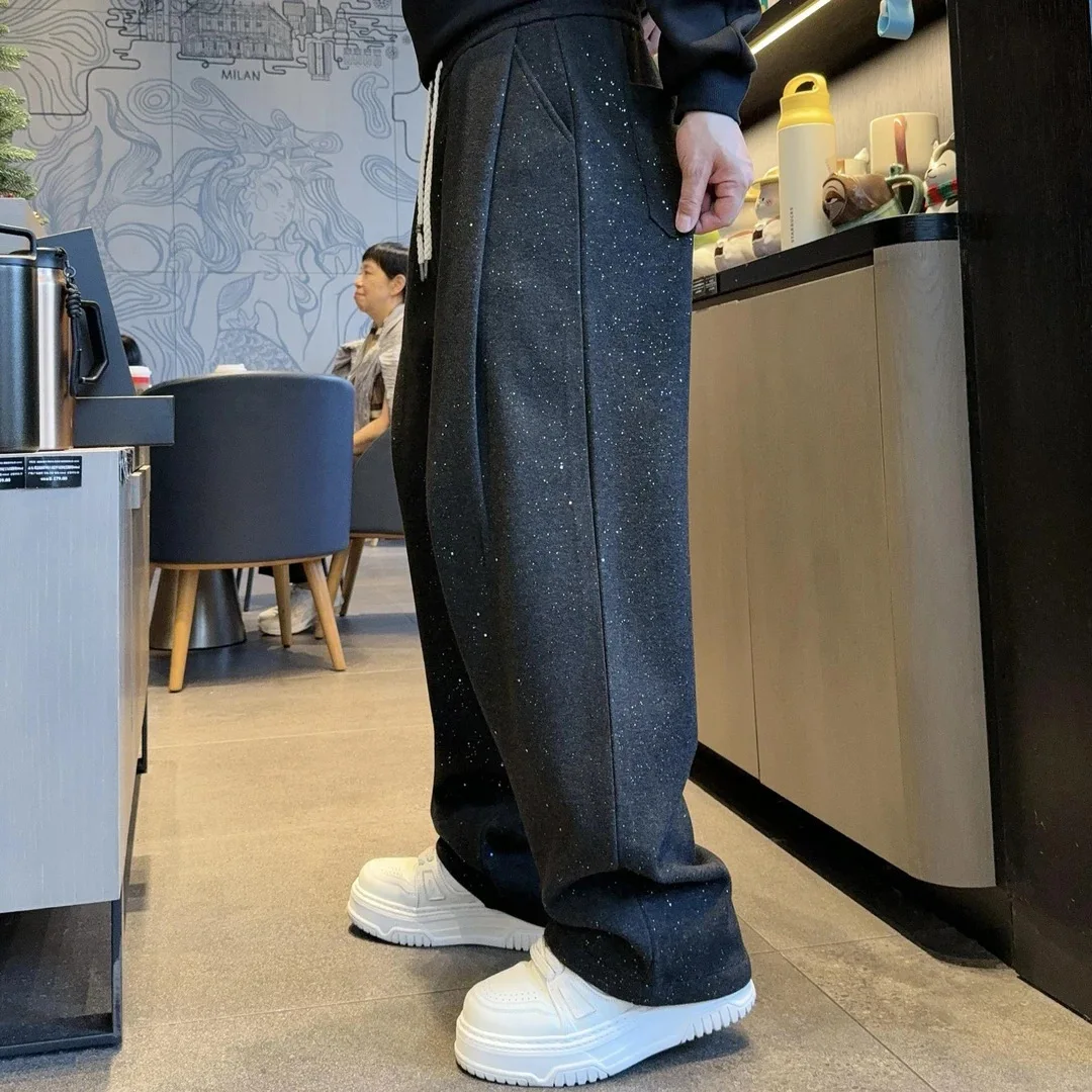 Faionable Thiened Fce Lined Loose Fit Men's Casual Pants Reflective iny Sequins Winter Wide Leg Trousers
Faionable Thiened Fce Lined Loose Fit Men's Casual Pants Reflective iny Sequins Winter Wide Leg Trousers