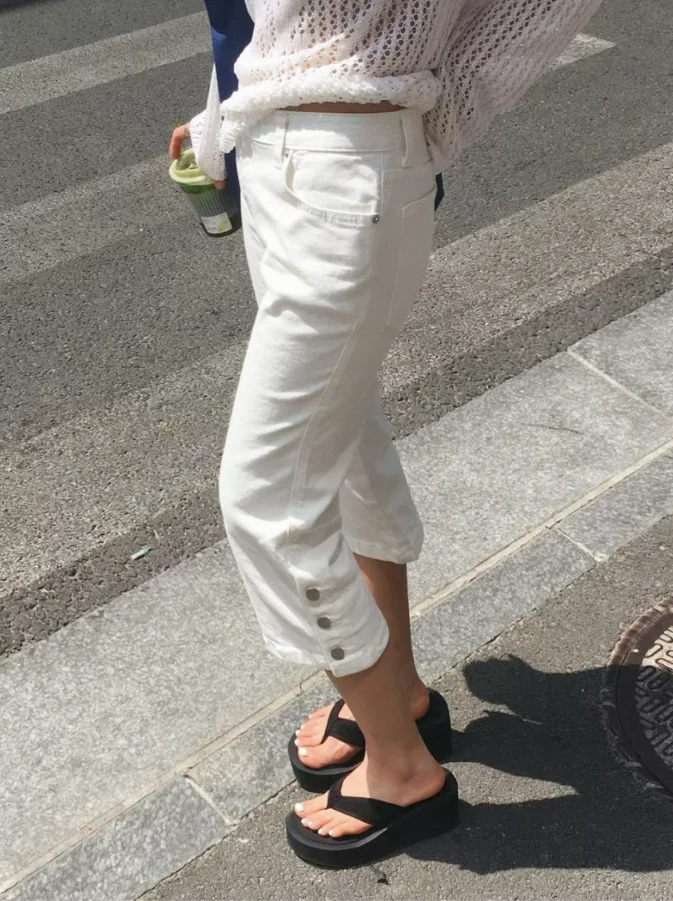 High Waist Slim Fit Straight Leg Jeans Women's Casual Loose Leggings Seven Split Button Closure Mid-Calf Smoking Pants
High Waist Slim Fit Straight Leg Jeans Women's Casual Loose Leggings Seven Split Button Closure Mid-Calf Smoking Pants