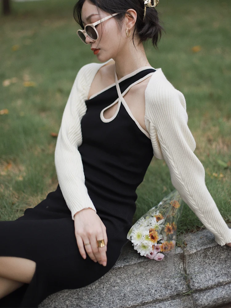 Bela Studio Vintage Crossbody Color Block Neckline Slimming Dress Cotton Color High Waist Midi Dress without Sleeve
Bela Studio Vintage Crossbody Color Block Neckline Slimming Dress Cotton Color High Waist Midi Dress without Sleeve