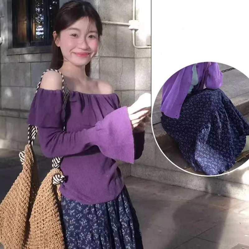 Elegant Dark Blue Floral Women High-Waisted Retro Blue Floral Skirt Female A-line Skirt Casual Lazy Wind Long Skirt
Elegant Dark Blue Floral Women High-Waisted Retro Blue Floral Skirt Female A-line Skirt Casual Lazy Wind Long Skirt